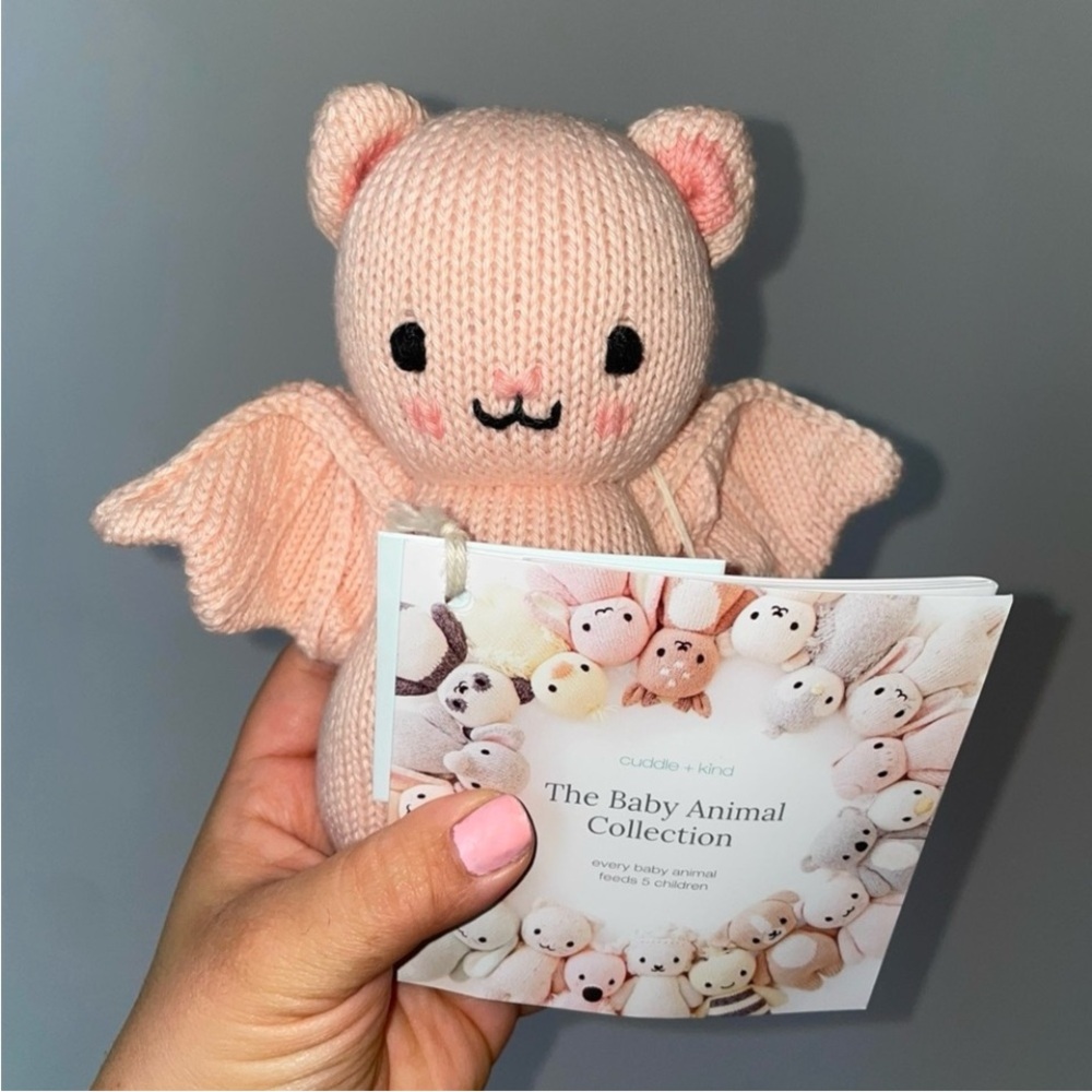LE Cuddle + Kind Blush Baby Bat 2024